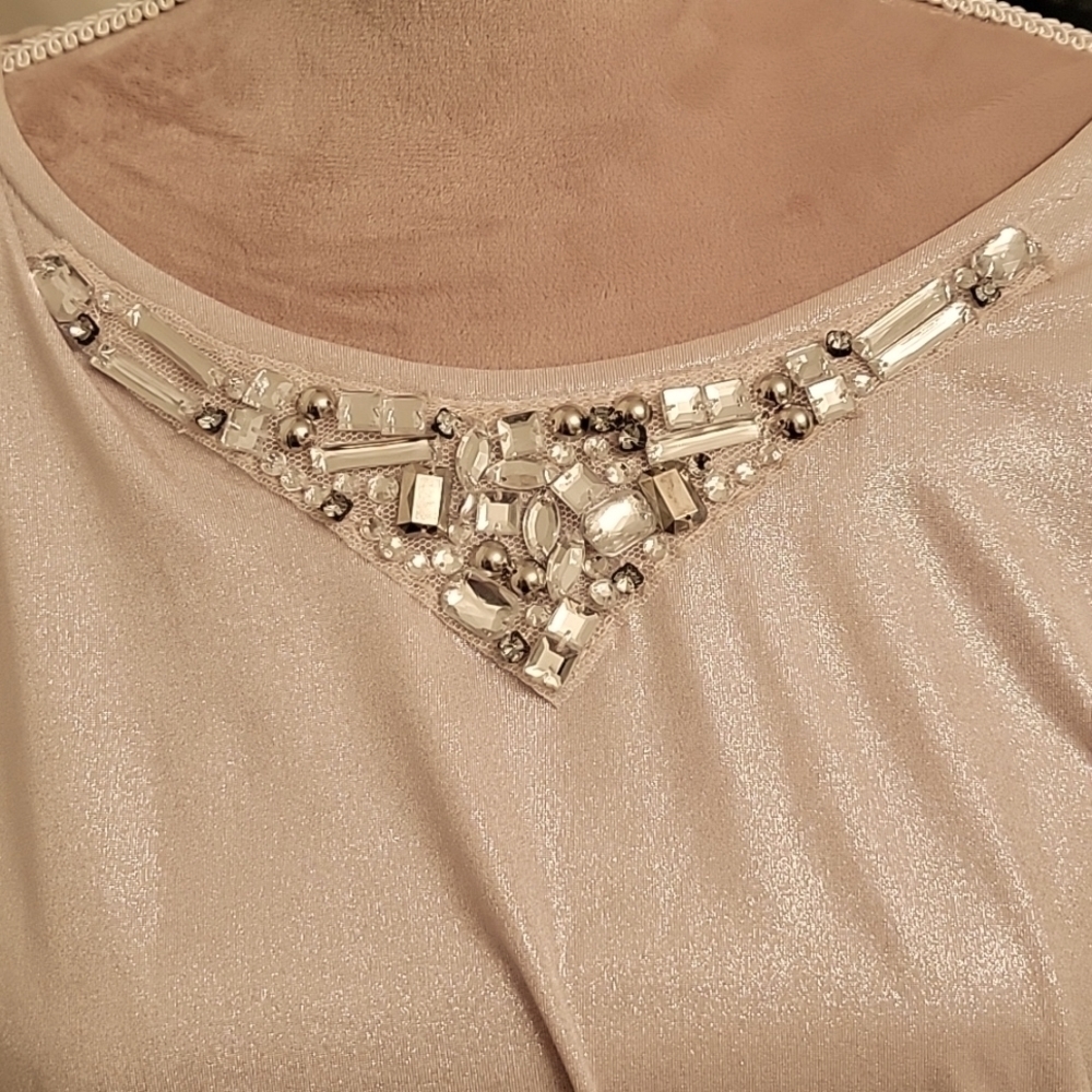 Unique Jennifer Lopez Champagne Colored Jeweled Sleeveless Drape Blouse, Size XS - Picture 2 of 8